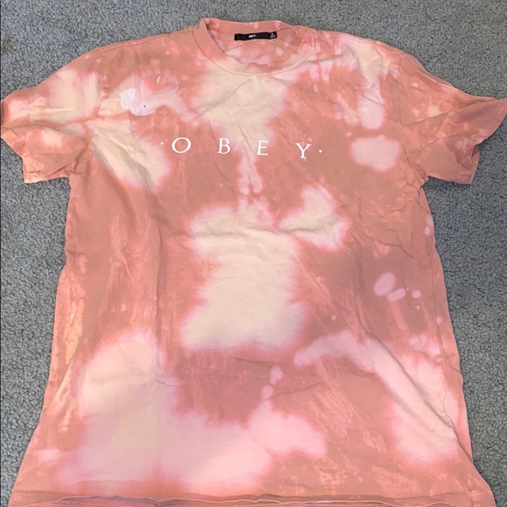 Obey t shirt